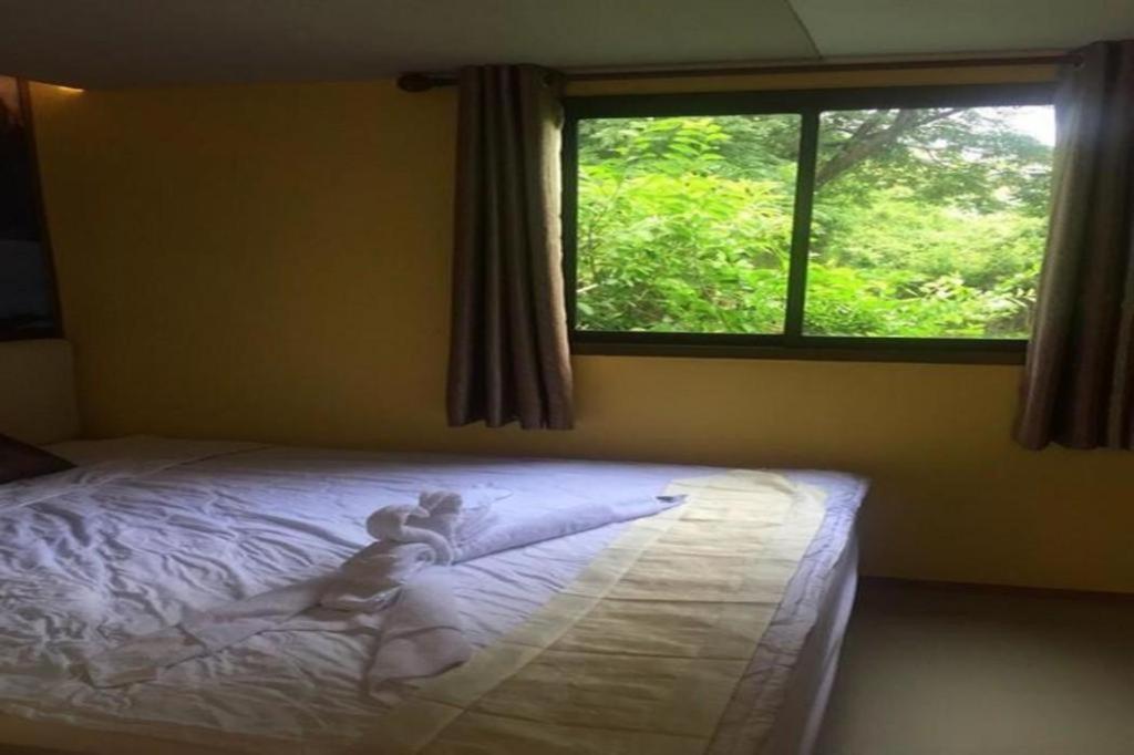 Oyo 271 The Resort Romklao Bangkok Zewnętrze zdjęcie