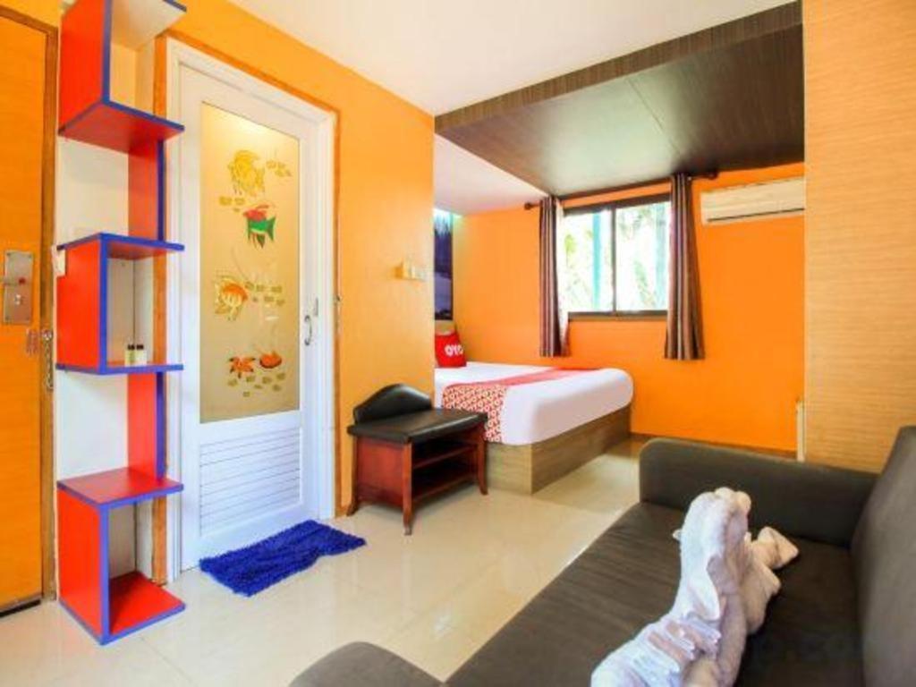 Oyo 271 The Resort Romklao Bangkok Zewnętrze zdjęcie
